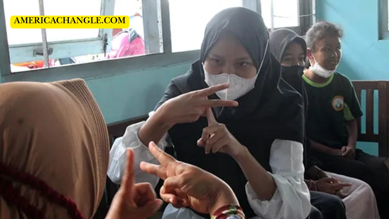 Bahasa Isyarat: Jembatan Budaya untuk Komunitas Tuli